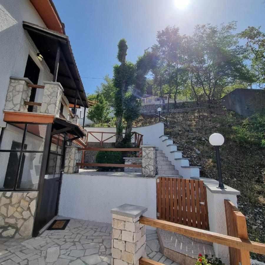 Casa Vacanza Le Viste Serrone Екстериор снимка